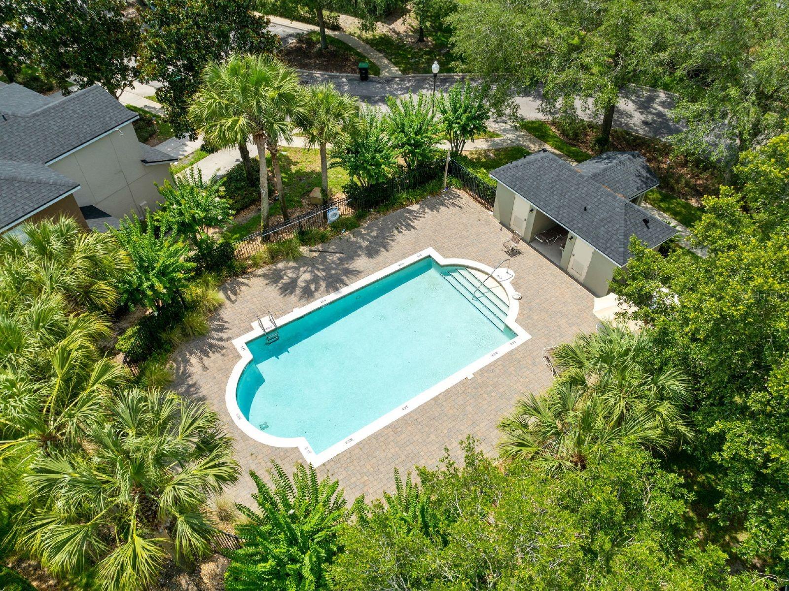 CLUBSIDE POINTE - Residential