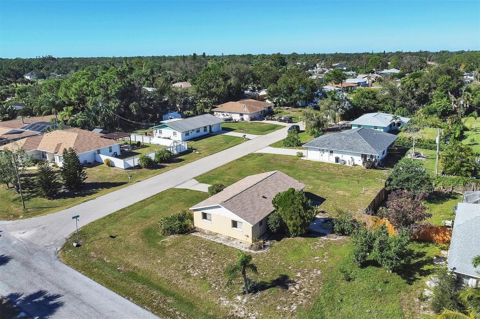 SOUTH VENICE - Residential