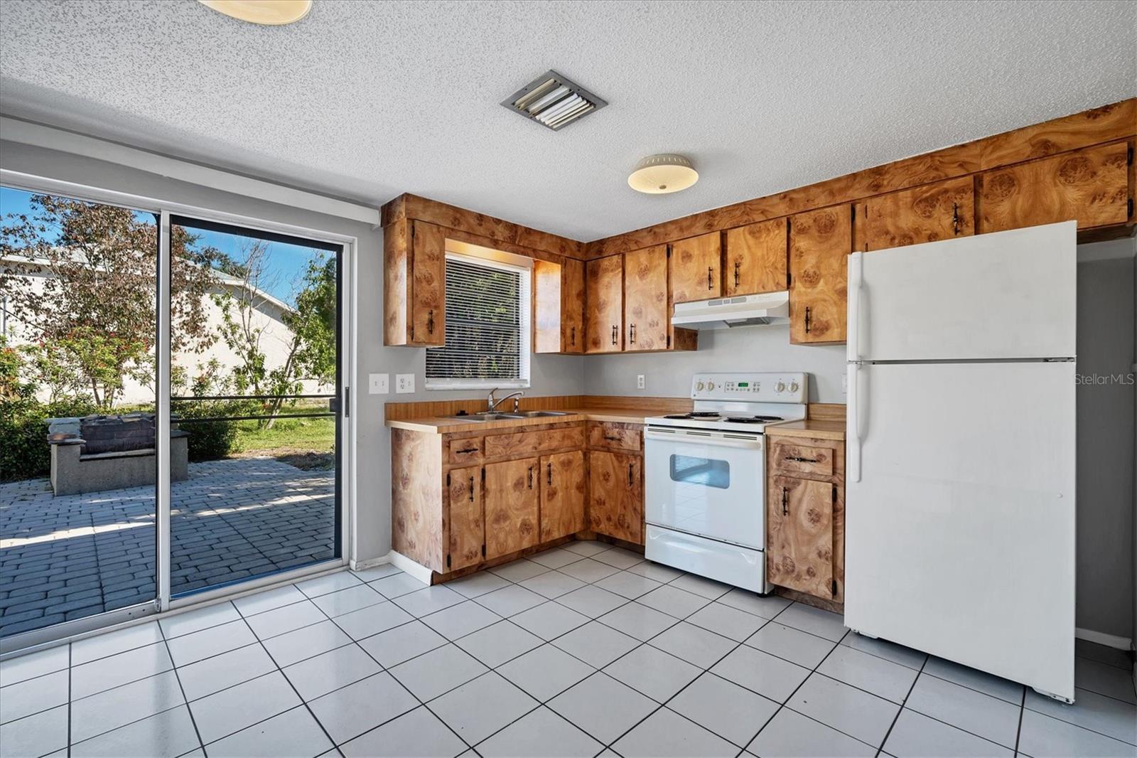 SOUTH VENICE - Residential