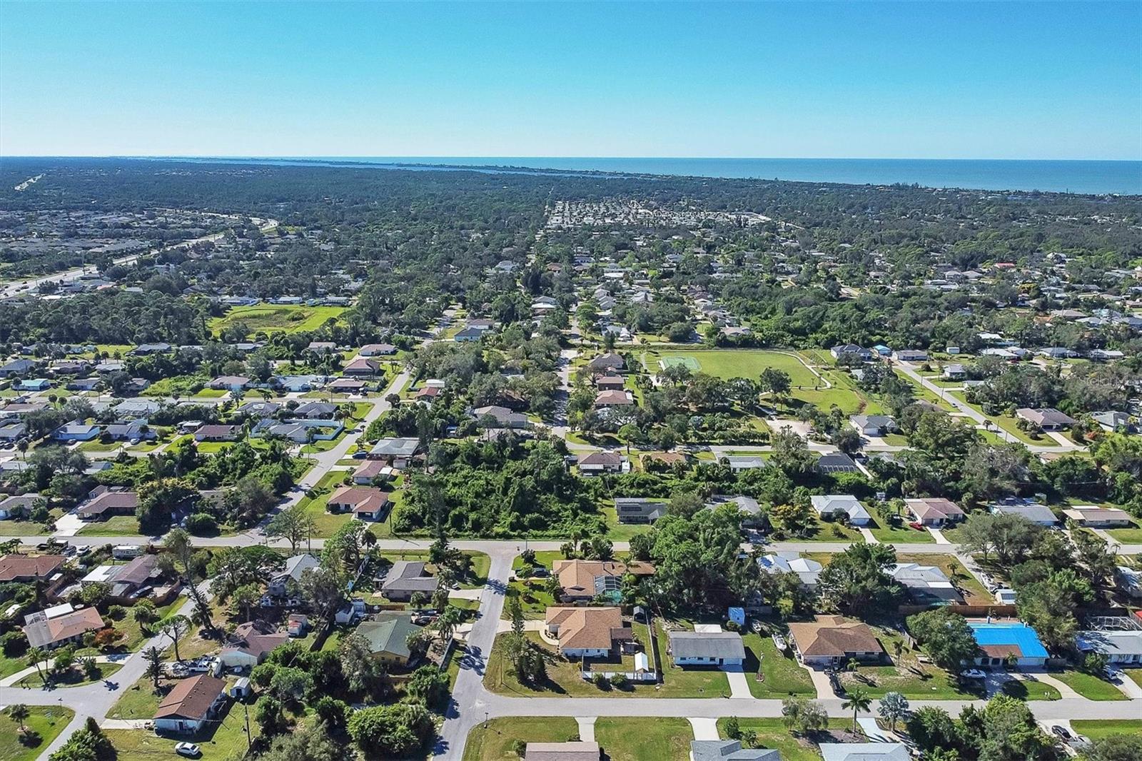 SOUTH VENICE - Residential