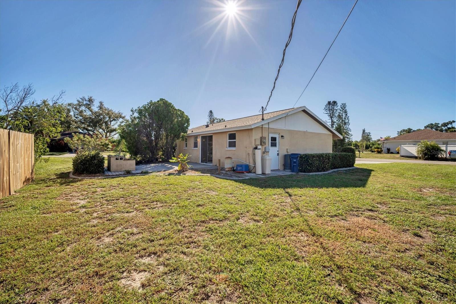 SOUTH VENICE - Residential