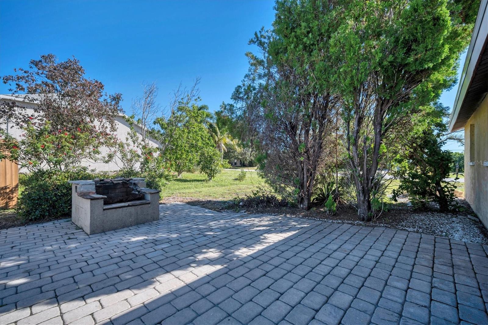 SOUTH VENICE - Residential