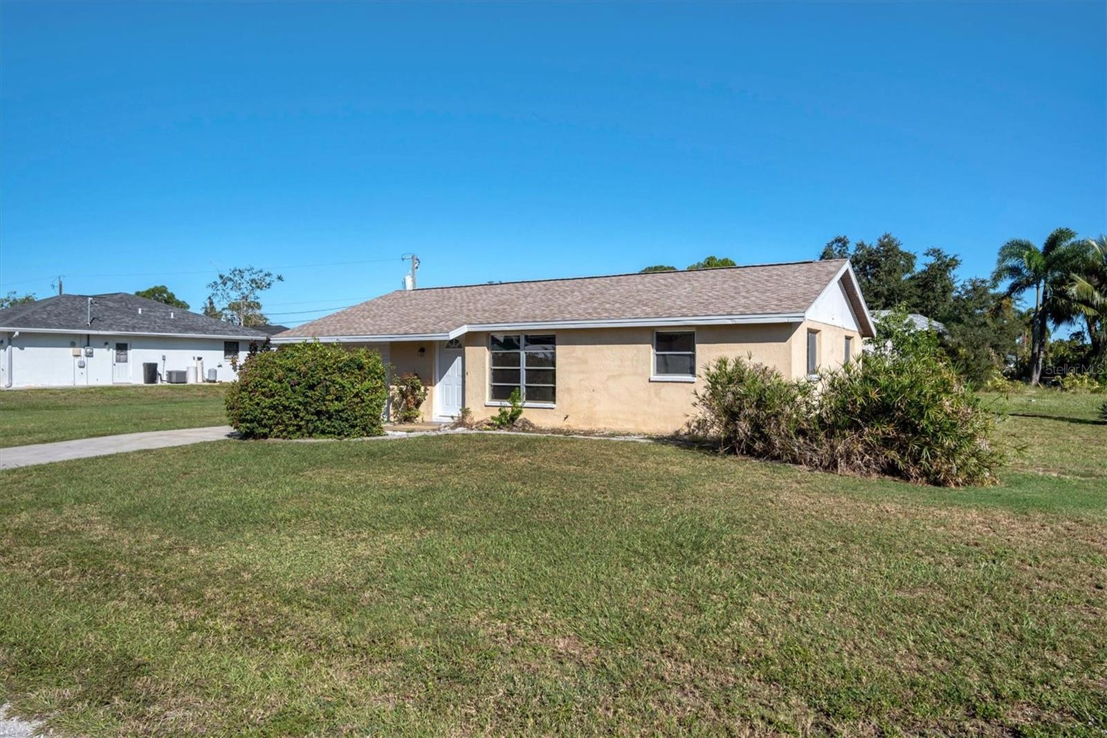 SOUTH VENICE - Residential