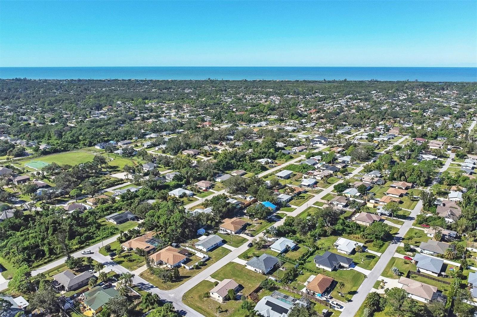 SOUTH VENICE - Residential