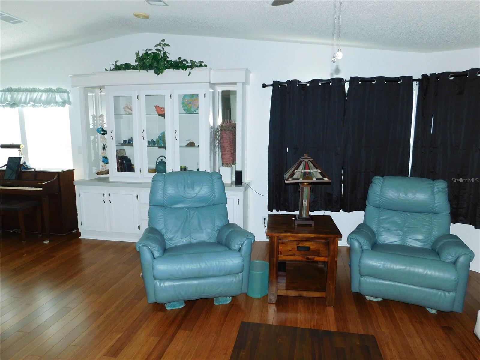 RIVERWALK MHP CO-OP - Residential