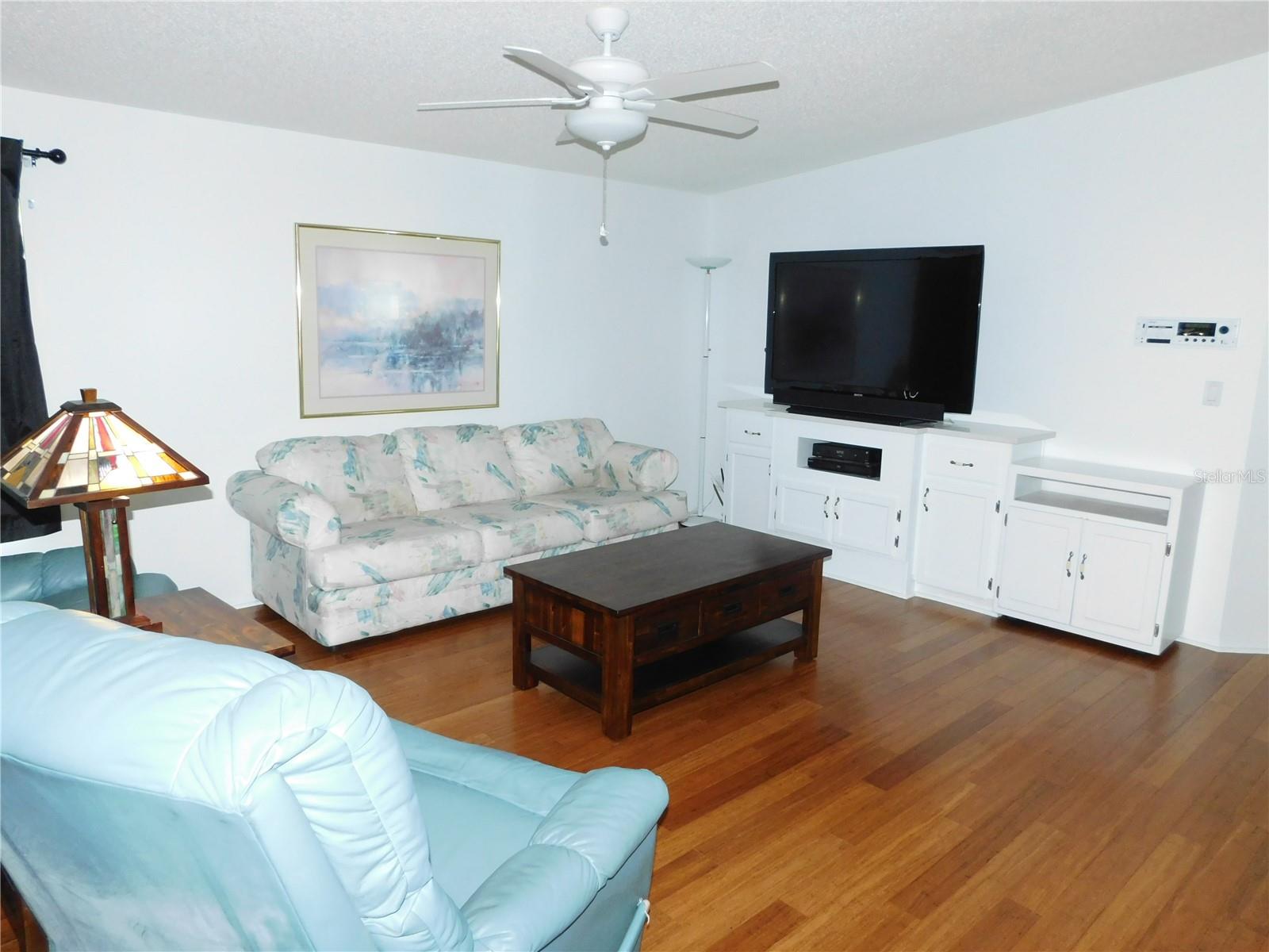 RIVERWALK MHP CO-OP - Residential