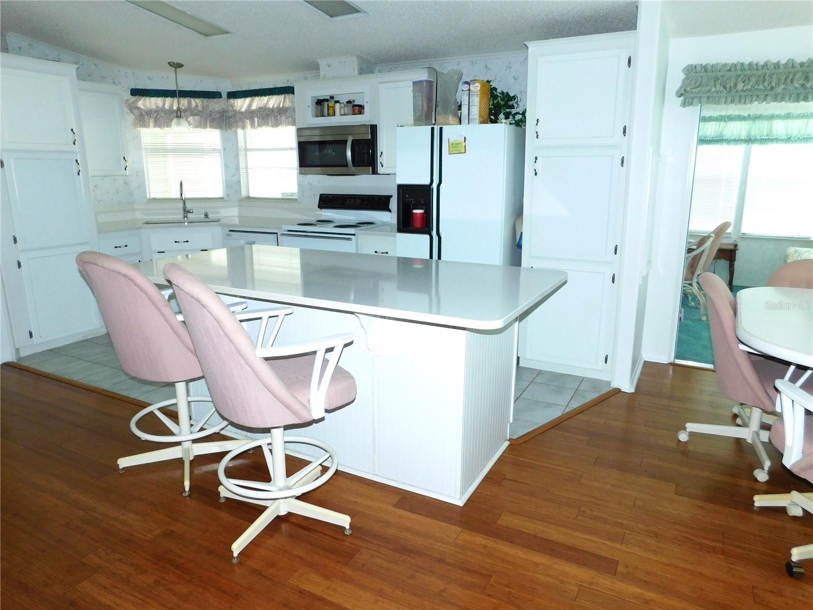 RIVERWALK MHP CO-OP - Residential
