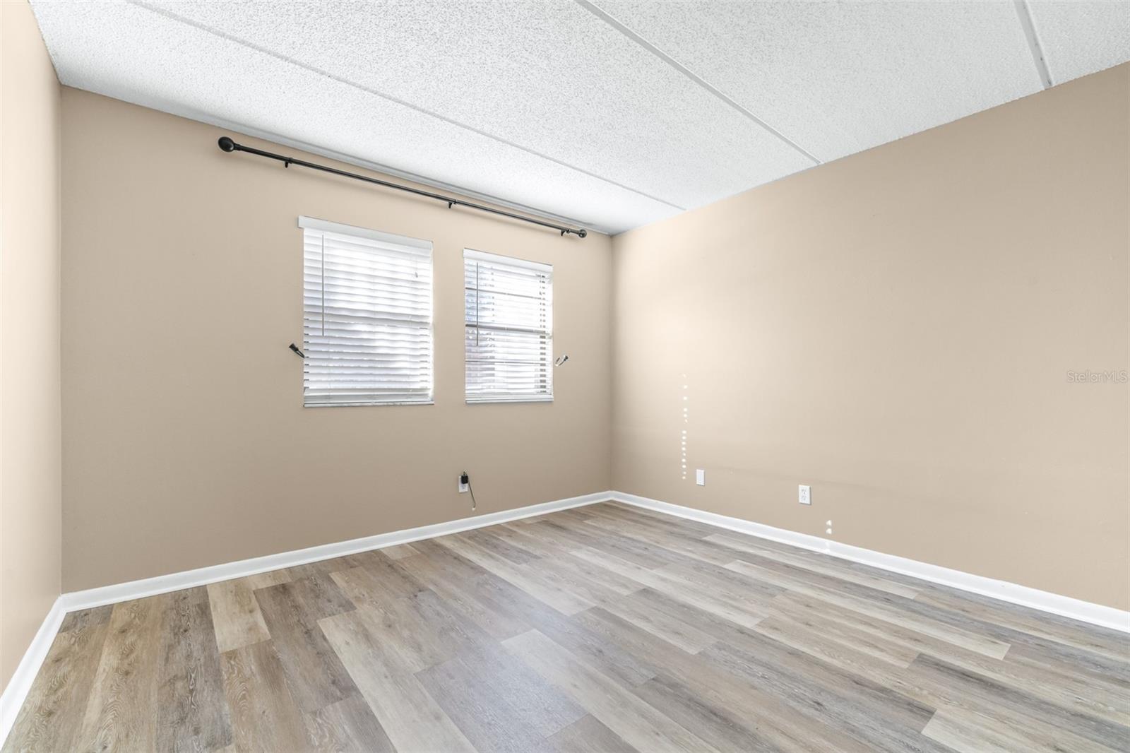 OAKS OF TARPON WOODS CONDO - Residential