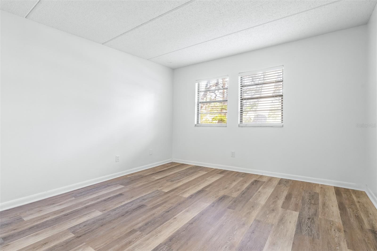 OAKS OF TARPON WOODS CONDO - Residential