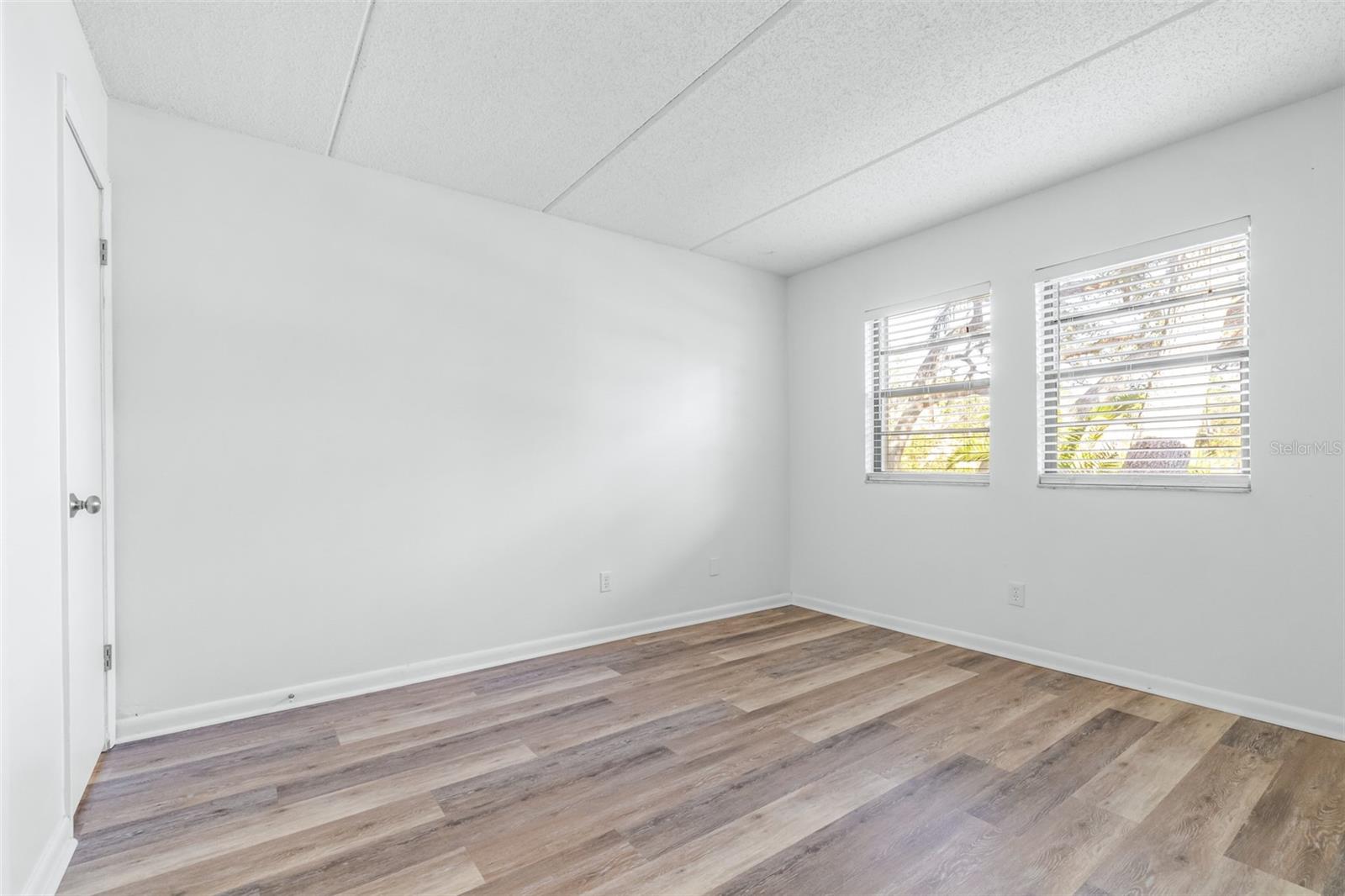 OAKS OF TARPON WOODS CONDO - Residential