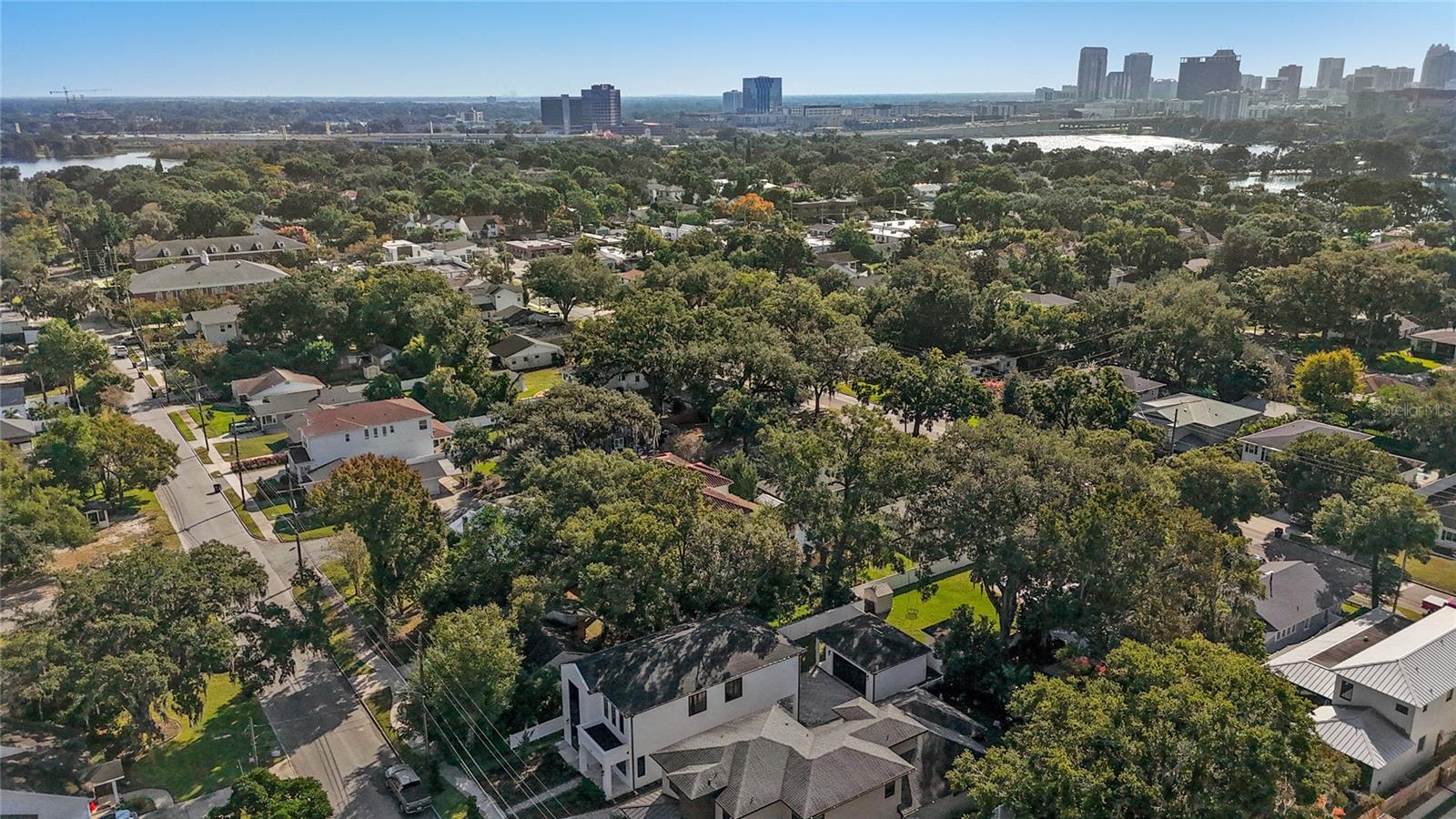 DOMAIN/CLOUSERS - Residential