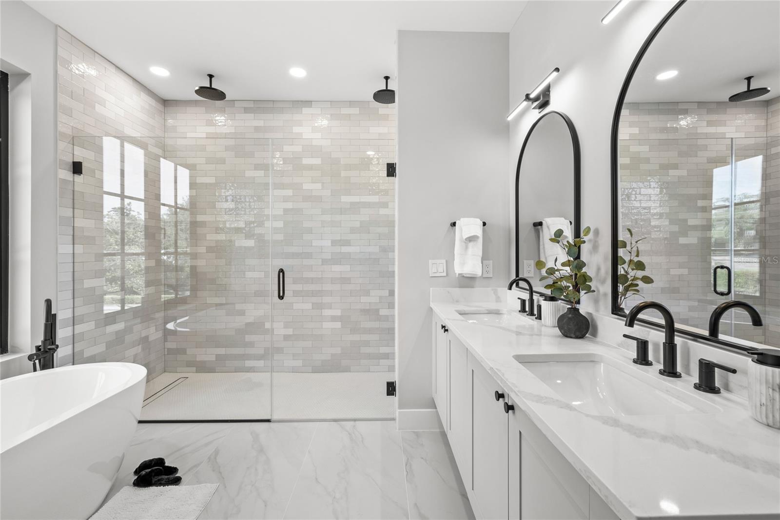 DOMAIN/CLOUSERS - Residential