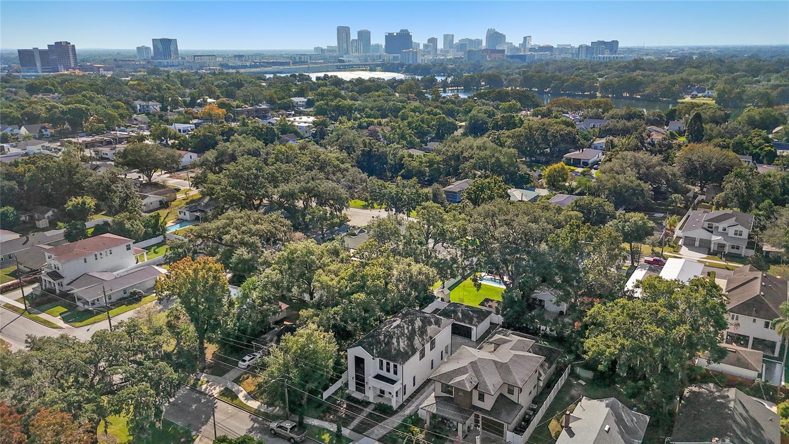 DOMAIN/CLOUSERS - Residential