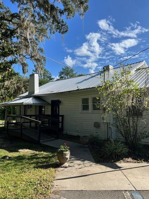 LYNWOOD PARK - Commercial Lease