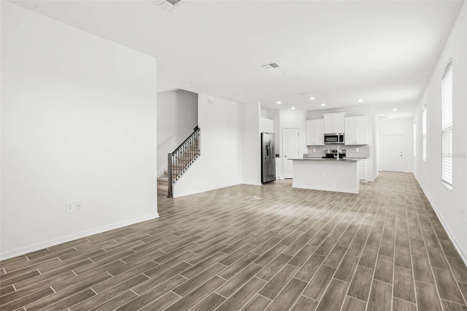 WATERSIDE/JOHNS LAKE PH 2C - Residential Lease