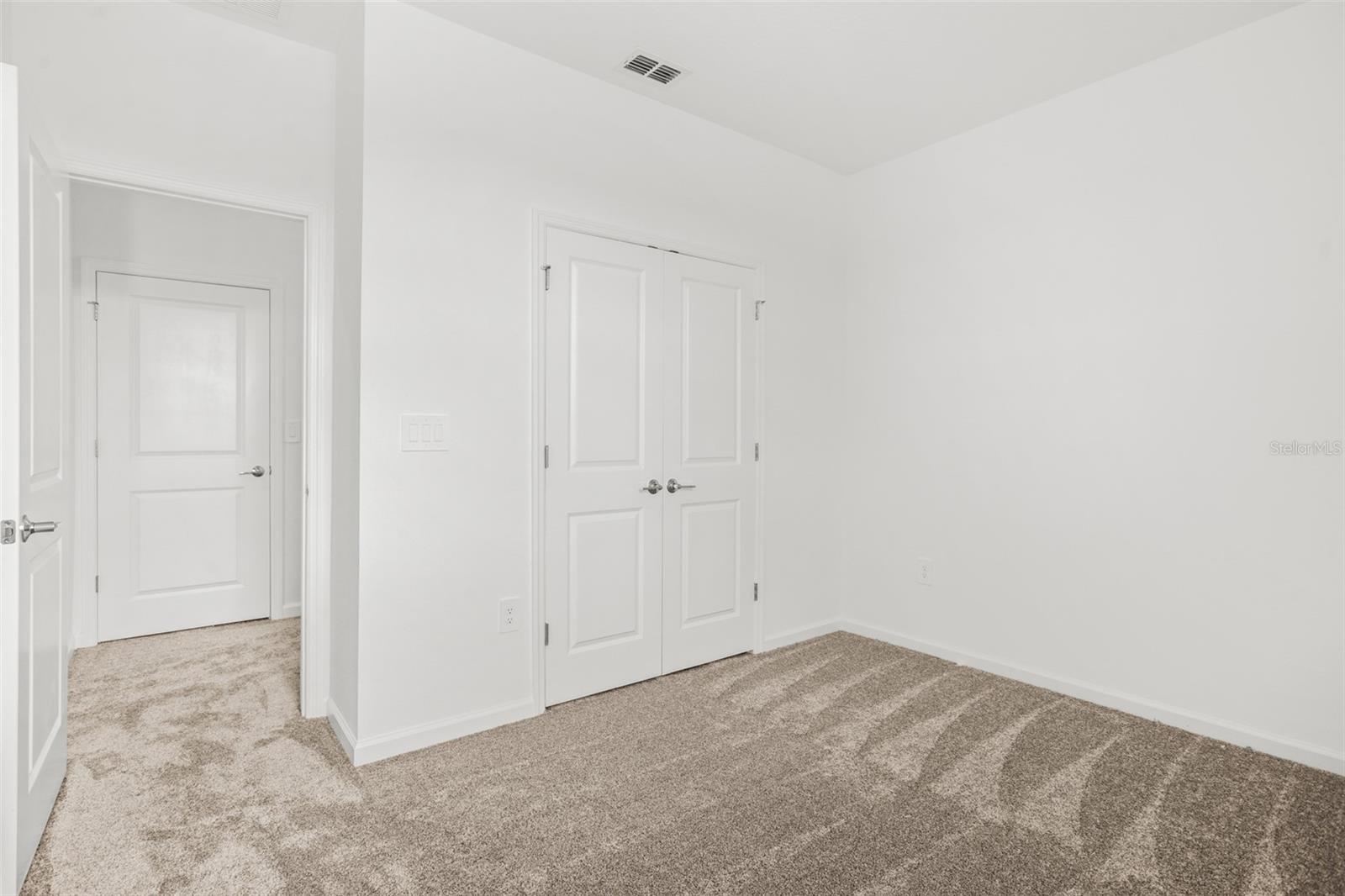 WATERSIDE/JOHNS LAKE PH 2C - Residential Lease