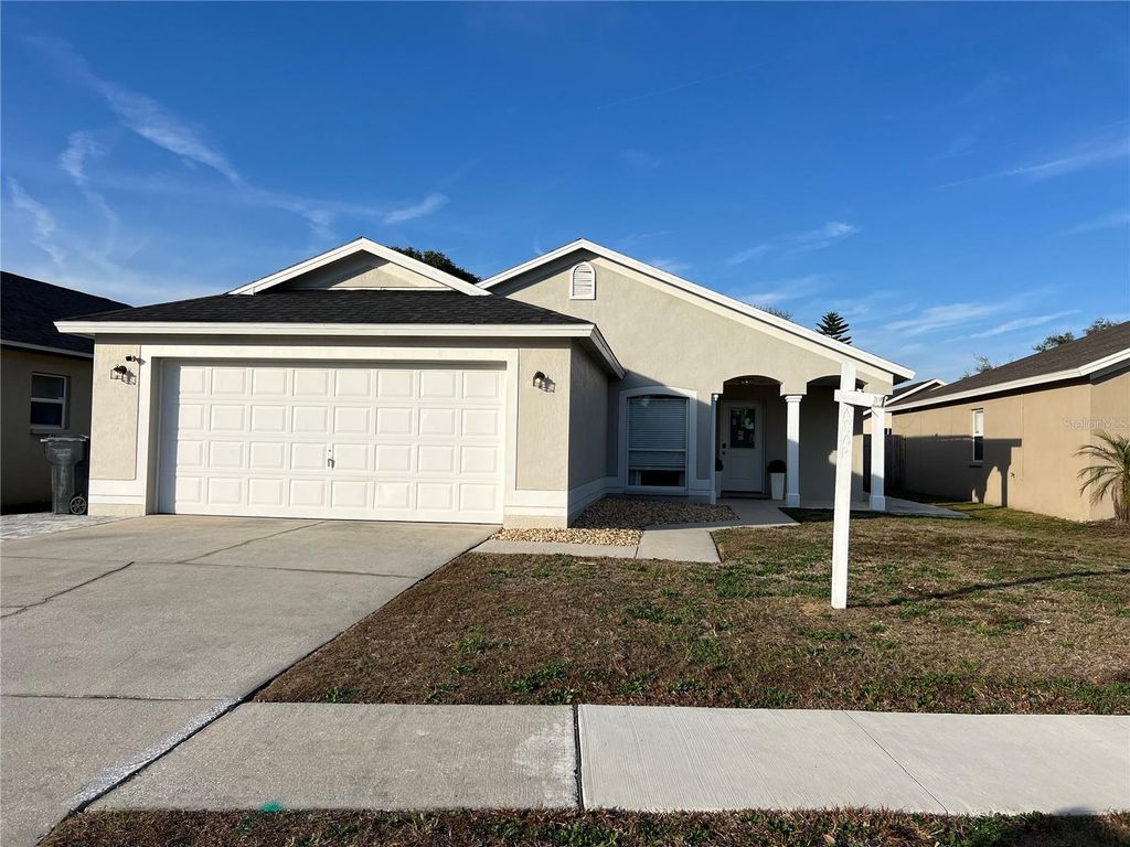 Photo of 1712 Erin Brooke Drive, Valrico, FL 33594 (MLS # TB8476481)