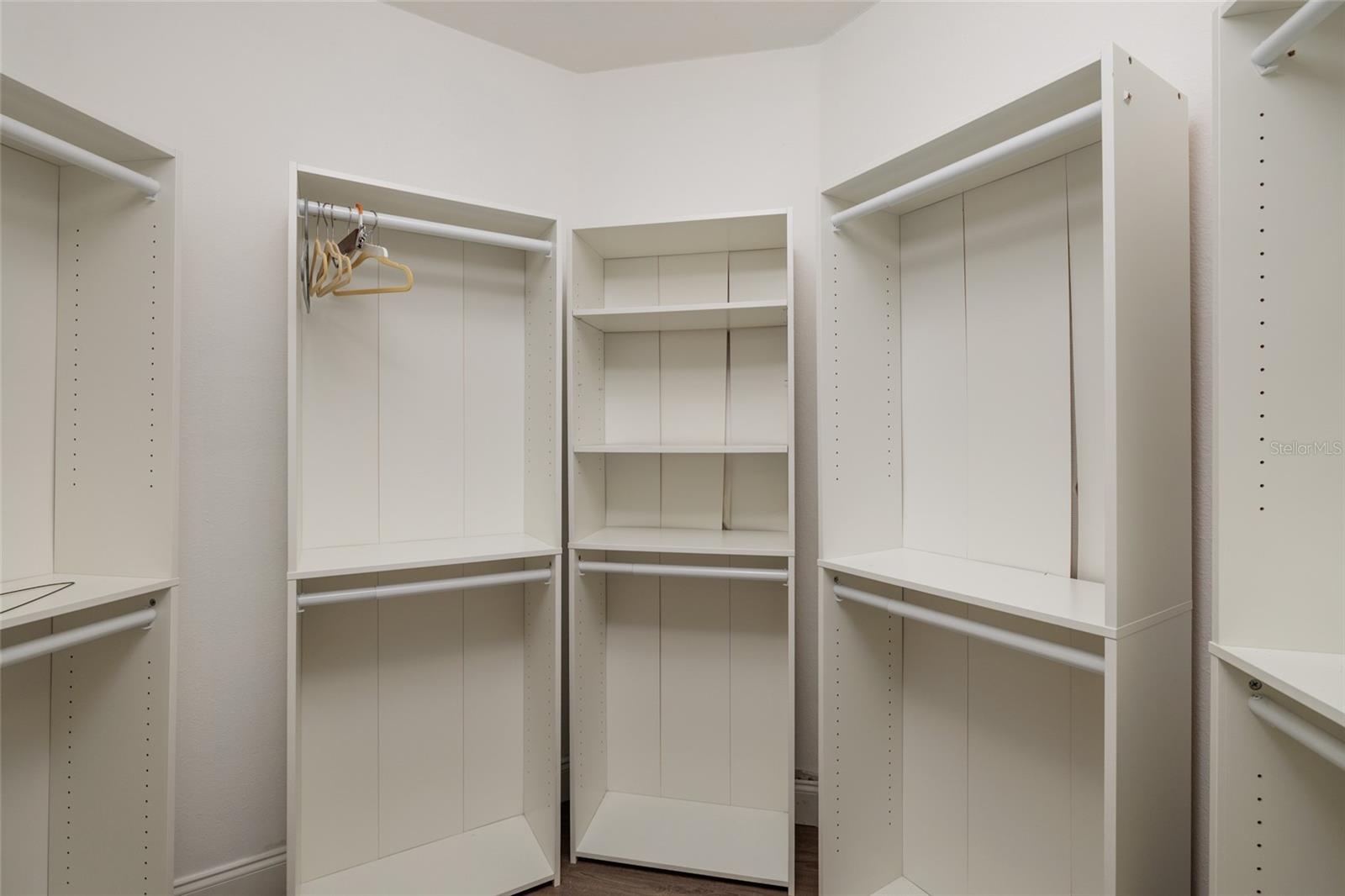 BRENTWOOD HILLS TR A UNIT 2 - Residential