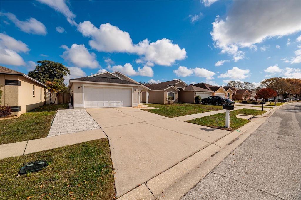 Photo of 1712 Erin Brooke Drive, Valrico, FL 33594 (MLS # TB8476481)