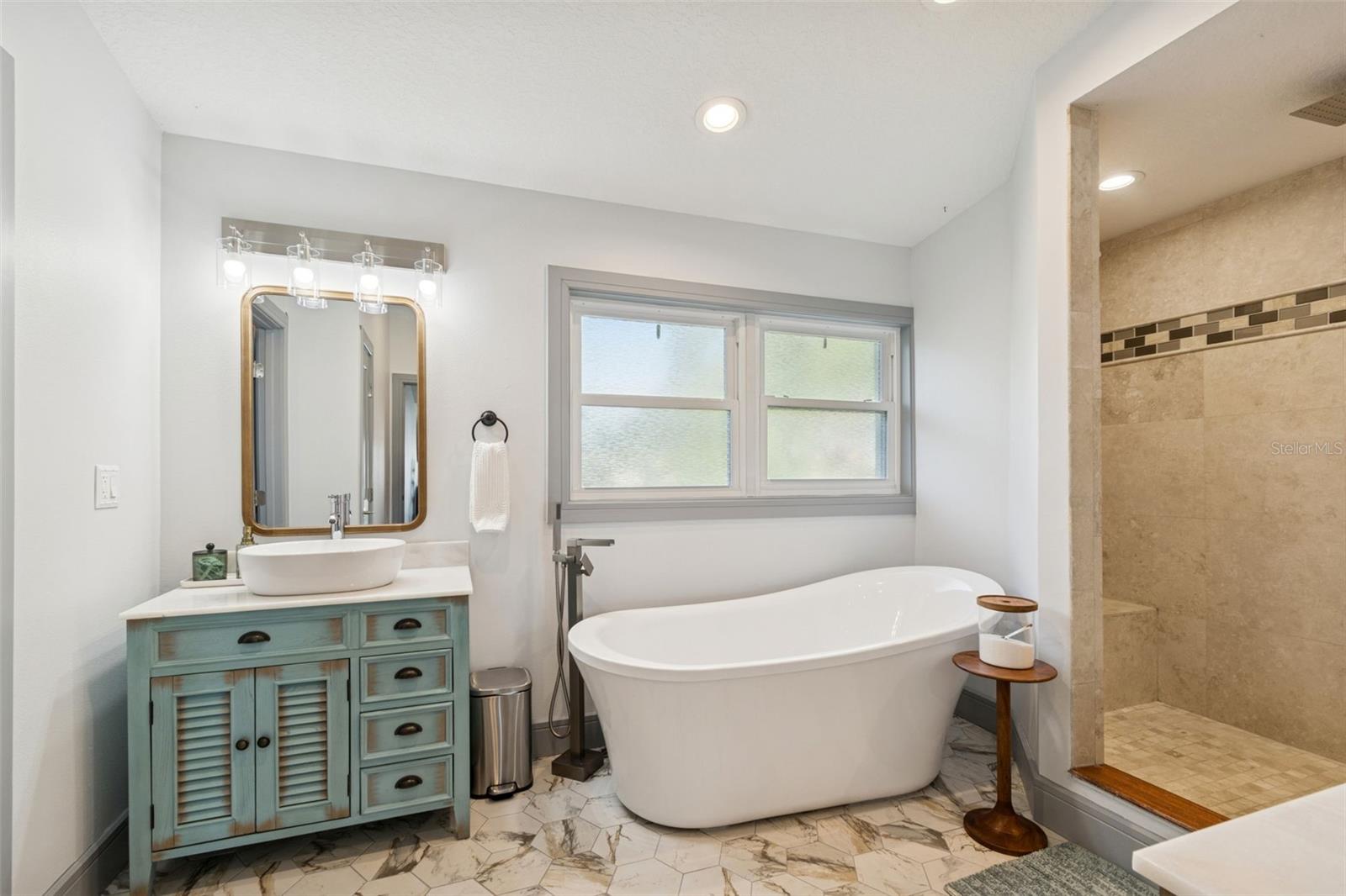 SUN-LIT SHORES - Residential Lease