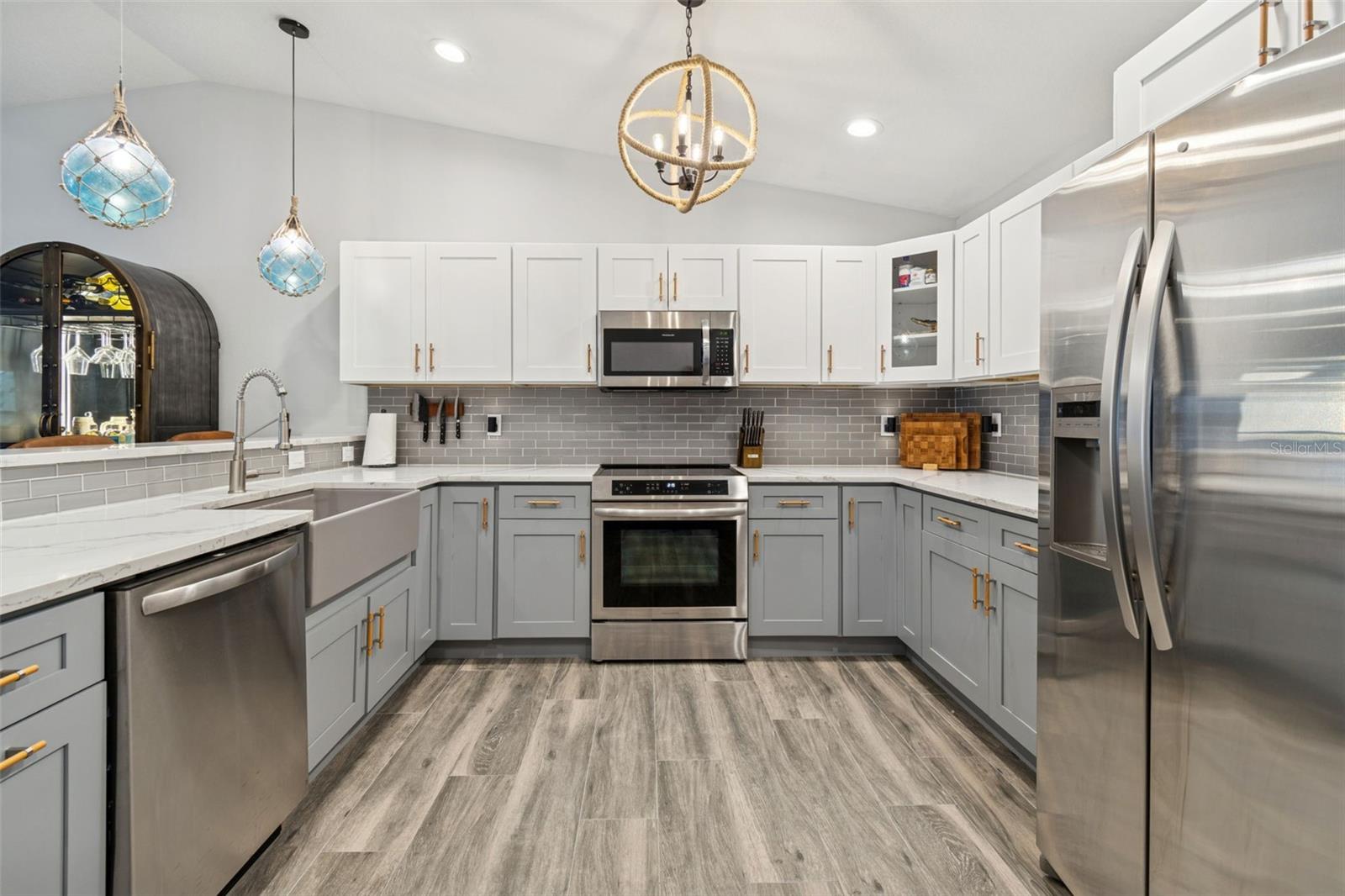 SUN-LIT SHORES - Residential Lease