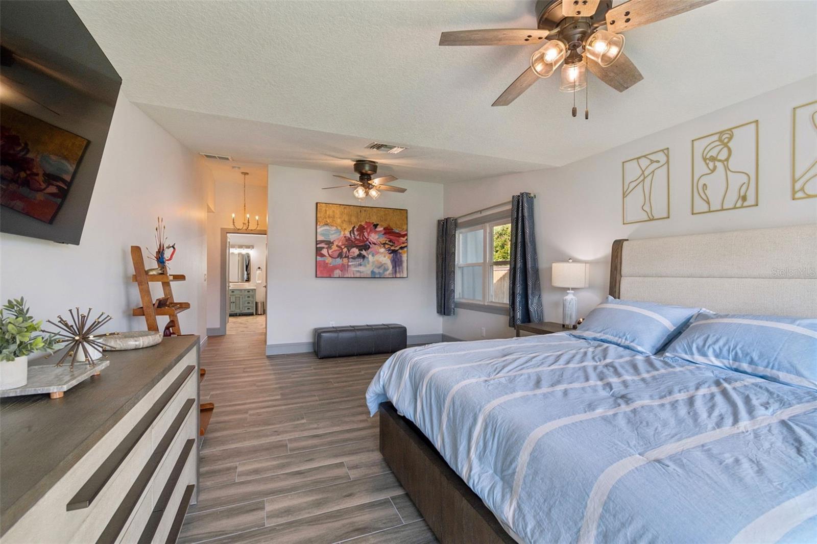 SUN-LIT SHORES - Residential Lease