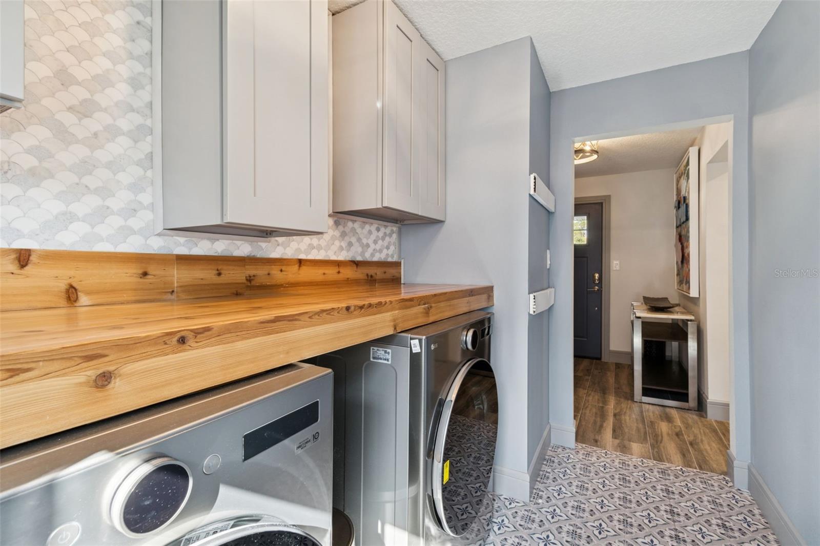 SUN-LIT SHORES - Residential Lease