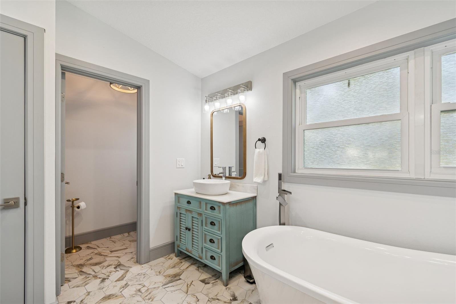 SUN-LIT SHORES - Residential Lease