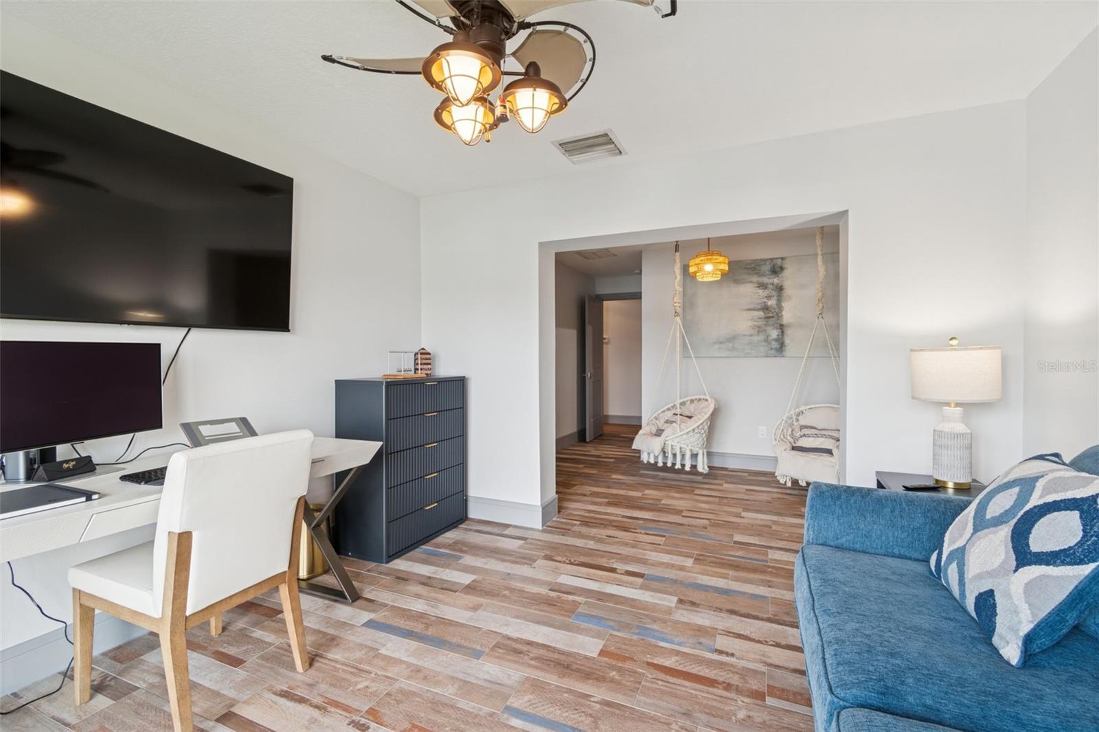 SUN-LIT SHORES - Residential Lease