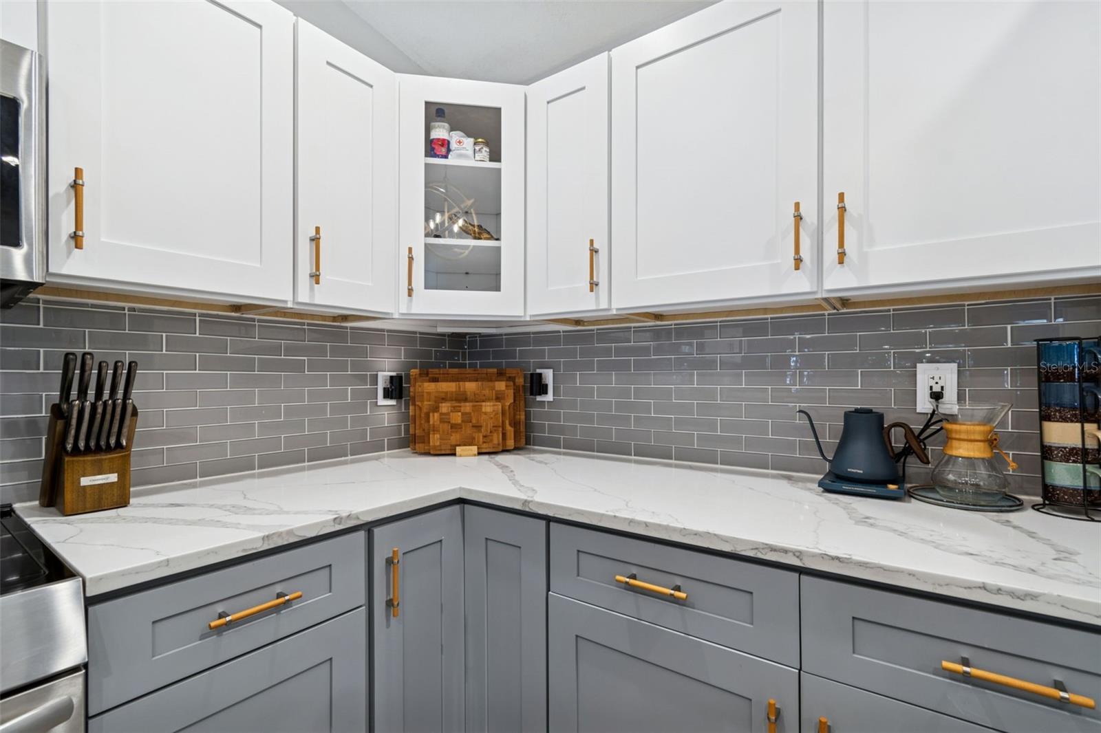 SUN-LIT SHORES - Residential Lease