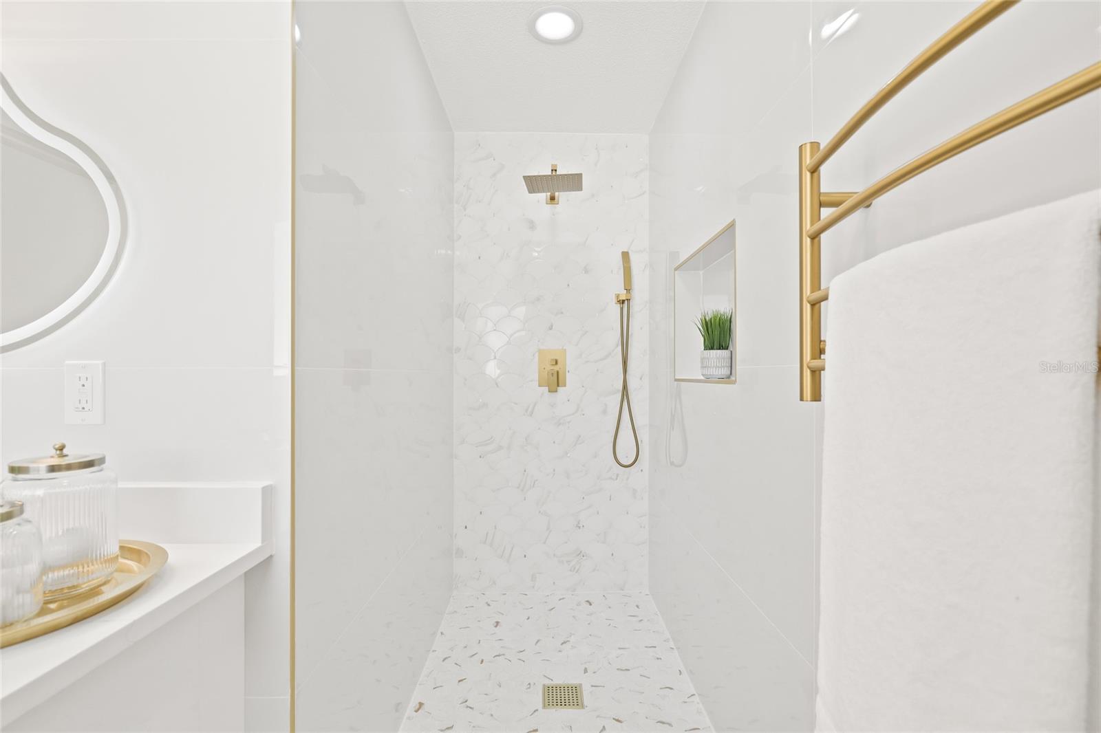 PARADISE ISLAND 2ND ADD PT 4 - Residential Lease