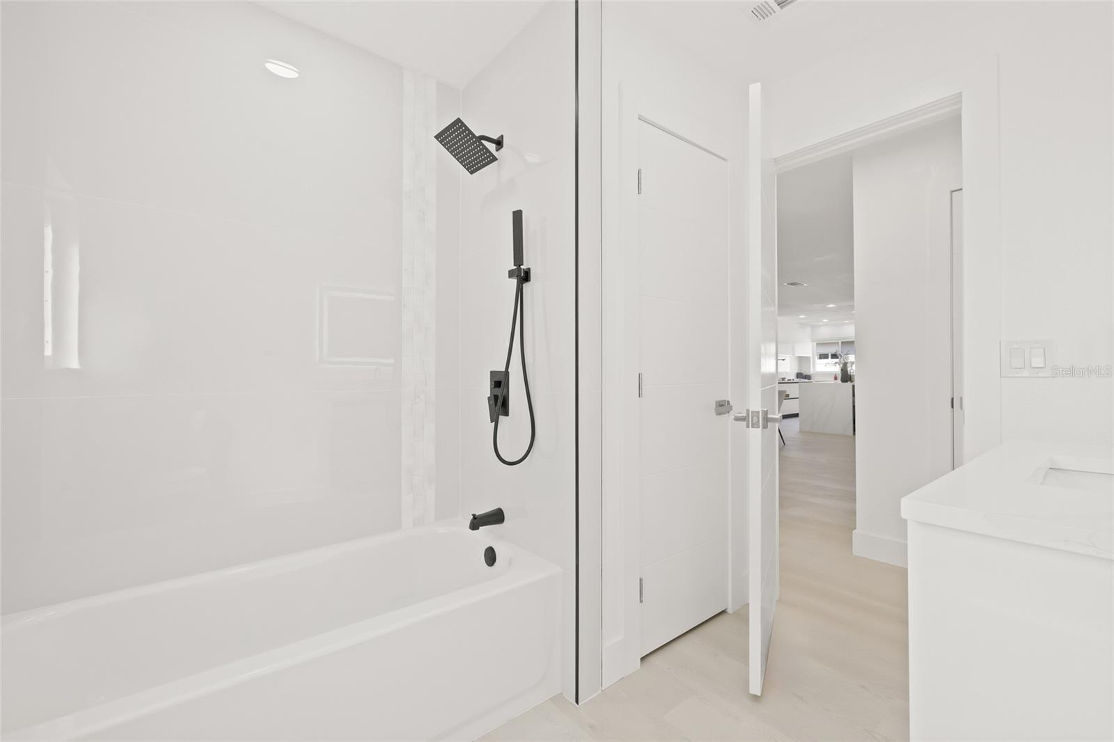 PARADISE ISLAND 2ND ADD PT 4 - Residential Lease