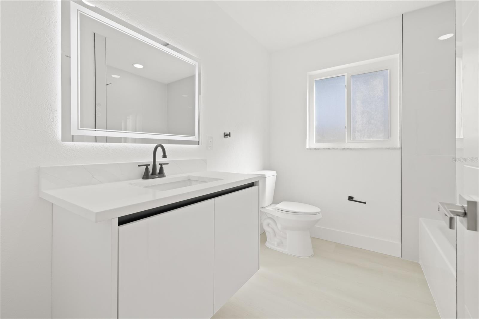 PARADISE ISLAND 2ND ADD PT 4 - Residential Lease