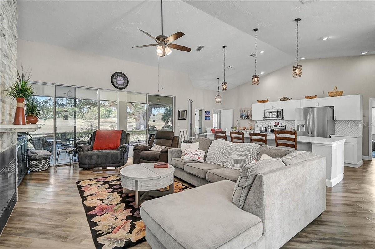 THE HIGHLANDS - Residential