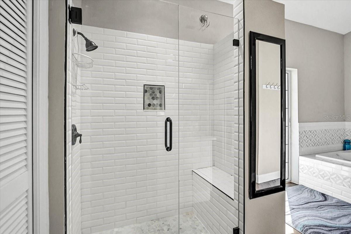 THE HIGHLANDS - Residential