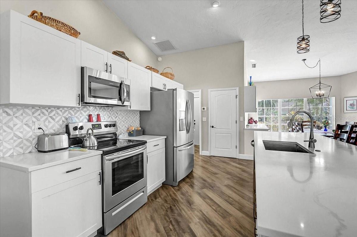 THE HIGHLANDS - Residential