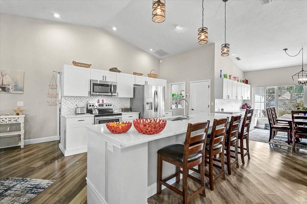 THE HIGHLANDS - Residential