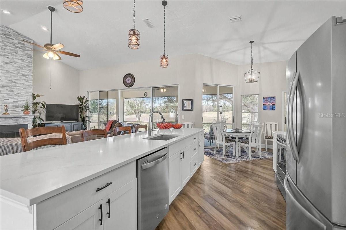 THE HIGHLANDS - Residential