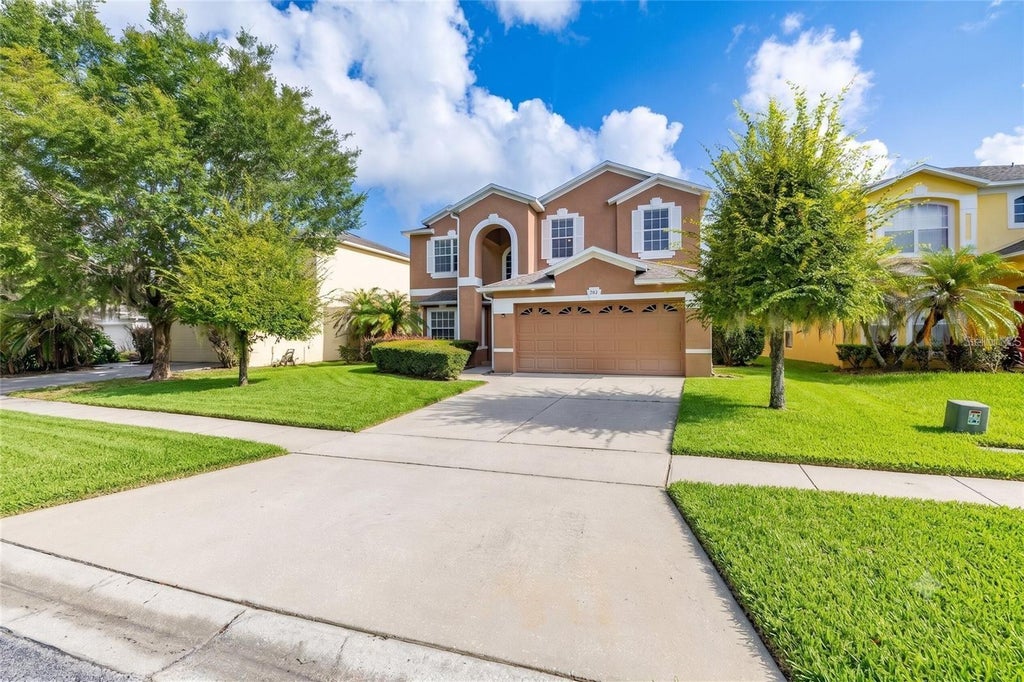 Photo of 9931 Heron Pointe Drive, Orlando, FL 32832 (MLS # O6450509)