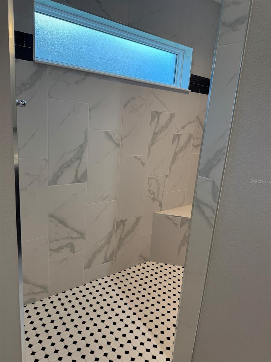 LAKE DENHAM - Residential Lease