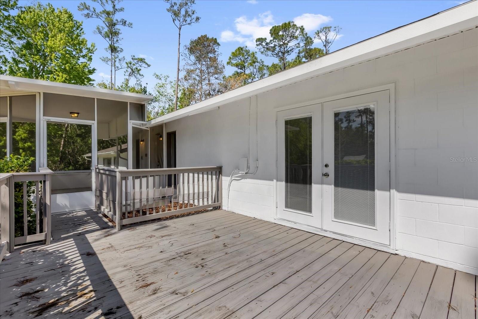 ISLE PINES - Residential