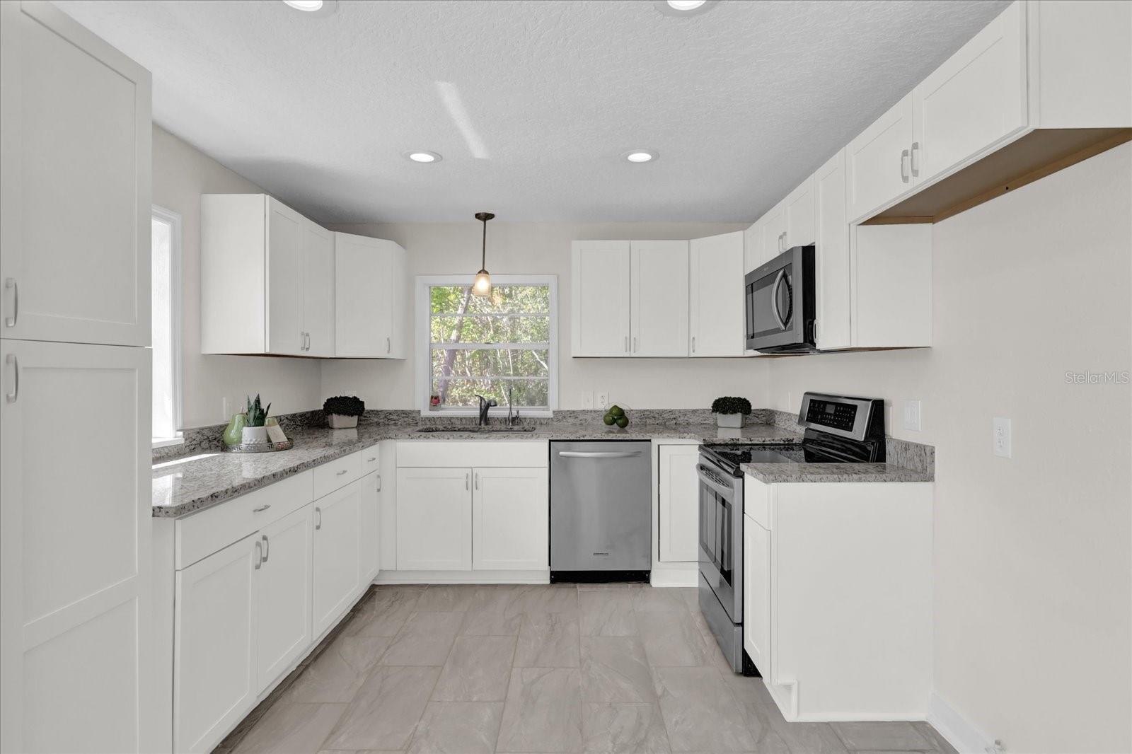 ISLE PINES - Residential