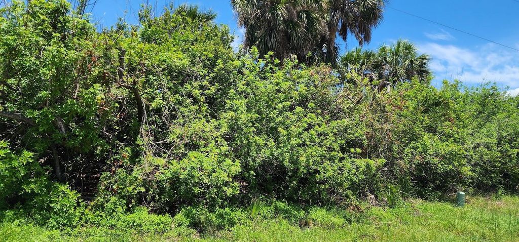Photo of 104 Bebb Court, Rotonda West, FL 33947 (MLS # D6143970)