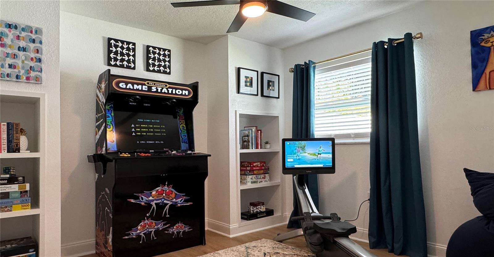 OVERLOOK DRIVE ESTATE - Residential