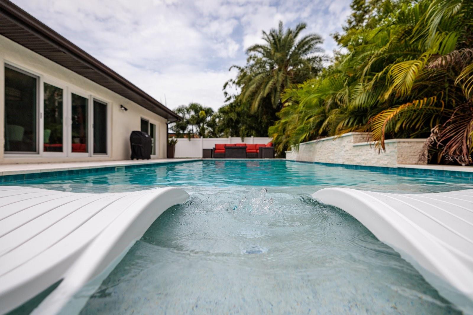 OVERLOOK DRIVE ESTATE - Residential