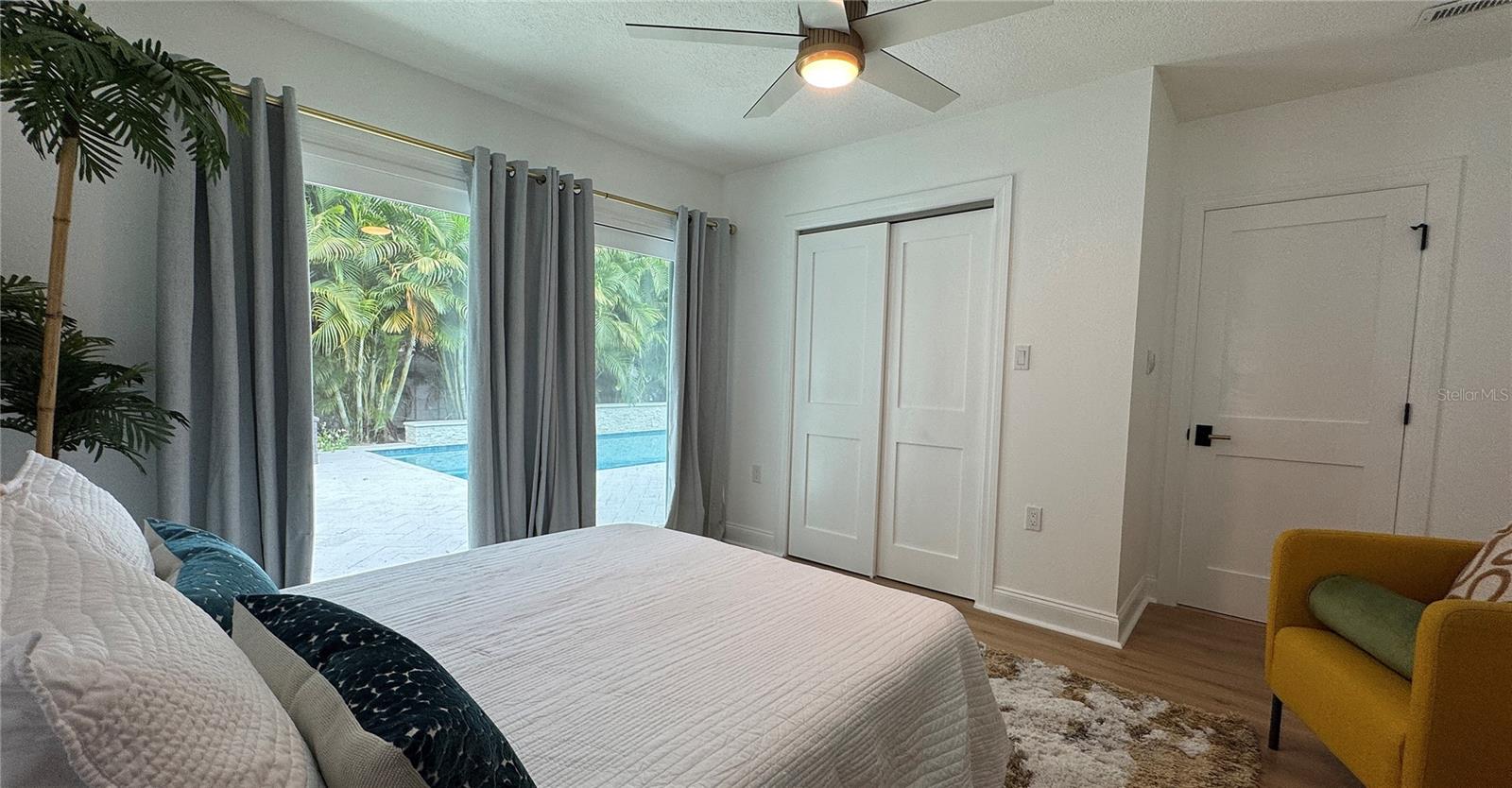 OVERLOOK DRIVE ESTATE - Residential