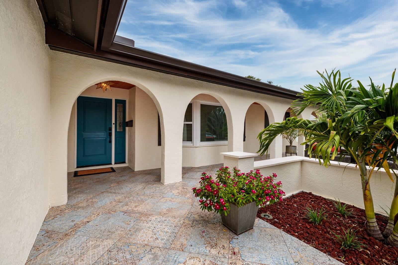 OVERLOOK DRIVE ESTATE - Residential