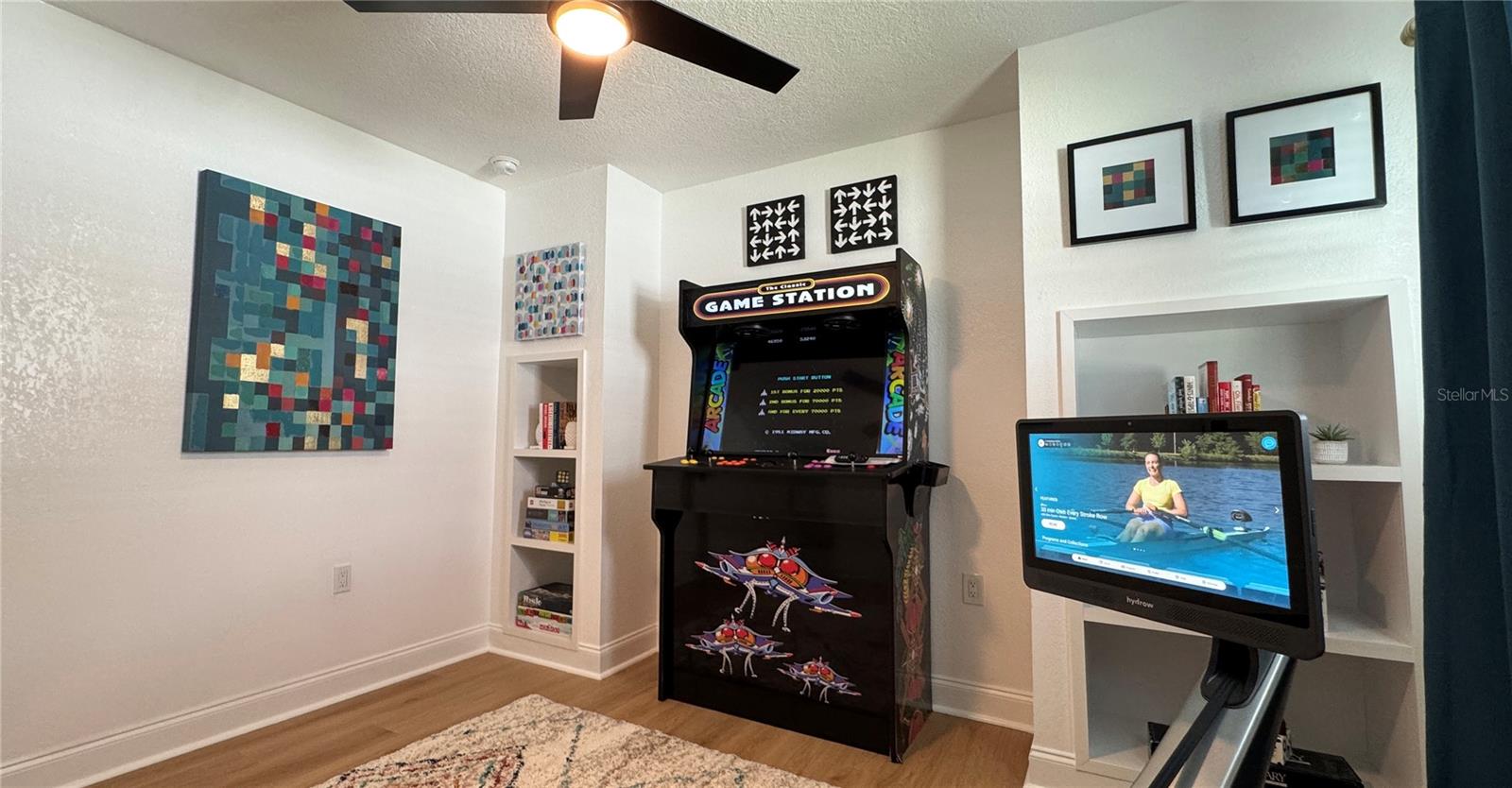 OVERLOOK DRIVE ESTATE - Residential