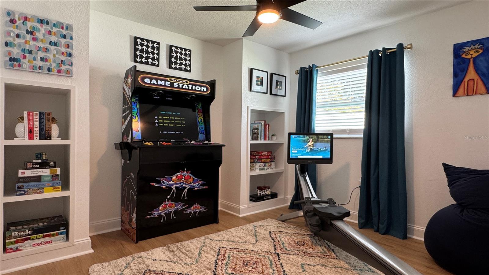 OVERLOOK DRIVE ESTATE - Residential