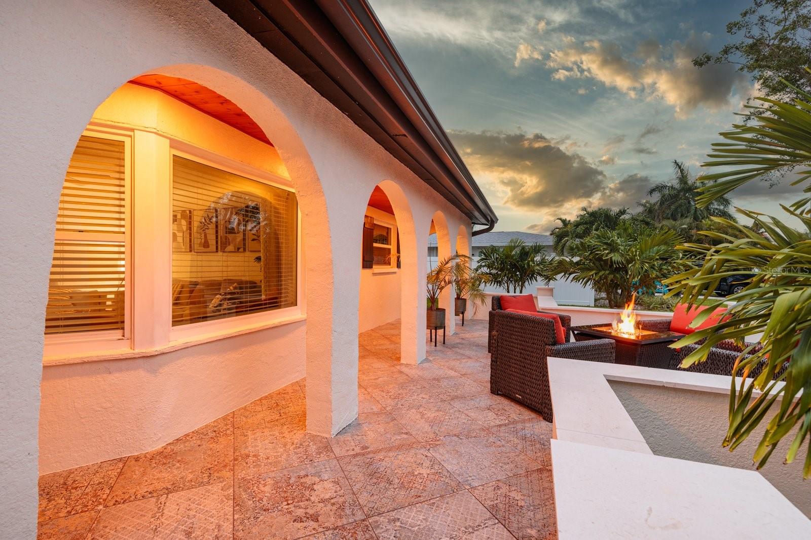 OVERLOOK DRIVE ESTATE - Residential